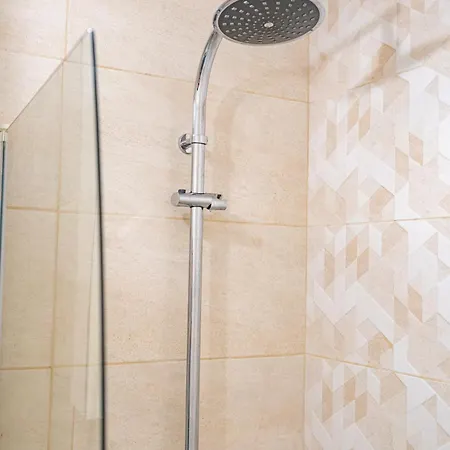 Scenic With Boulevard Views * Βουκουρέστι