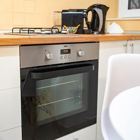 Scenic With Boulevard Views * Bukarest