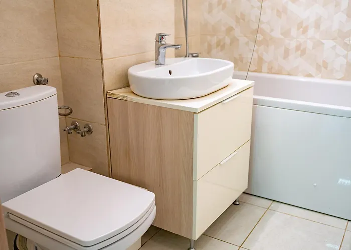 Scenic With Boulevard Views *