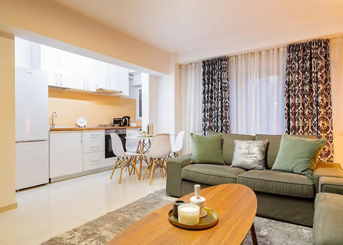 Scenic With Boulevard Views Bukurešť