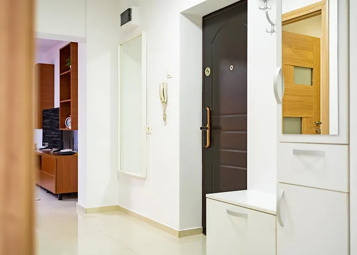 Scenic With Boulevard Views Apartman