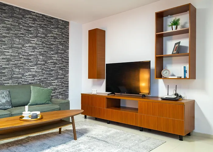 Scenic With Boulevard Views