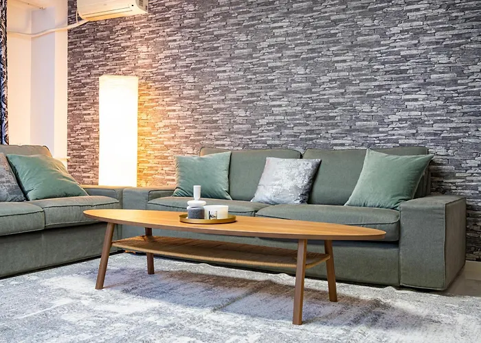 Апартаменти Scenic With Boulevard Views