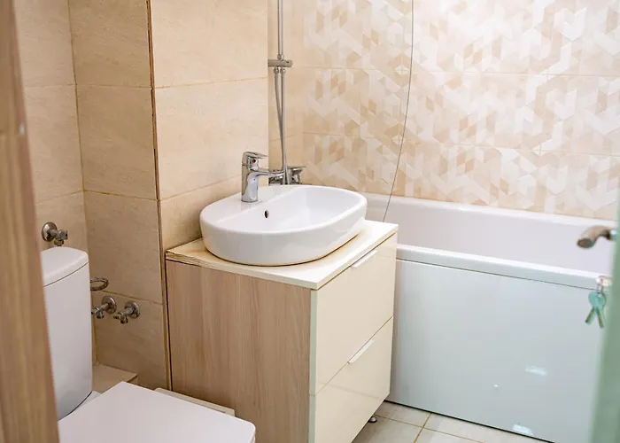 Scenic With Boulevard Views *